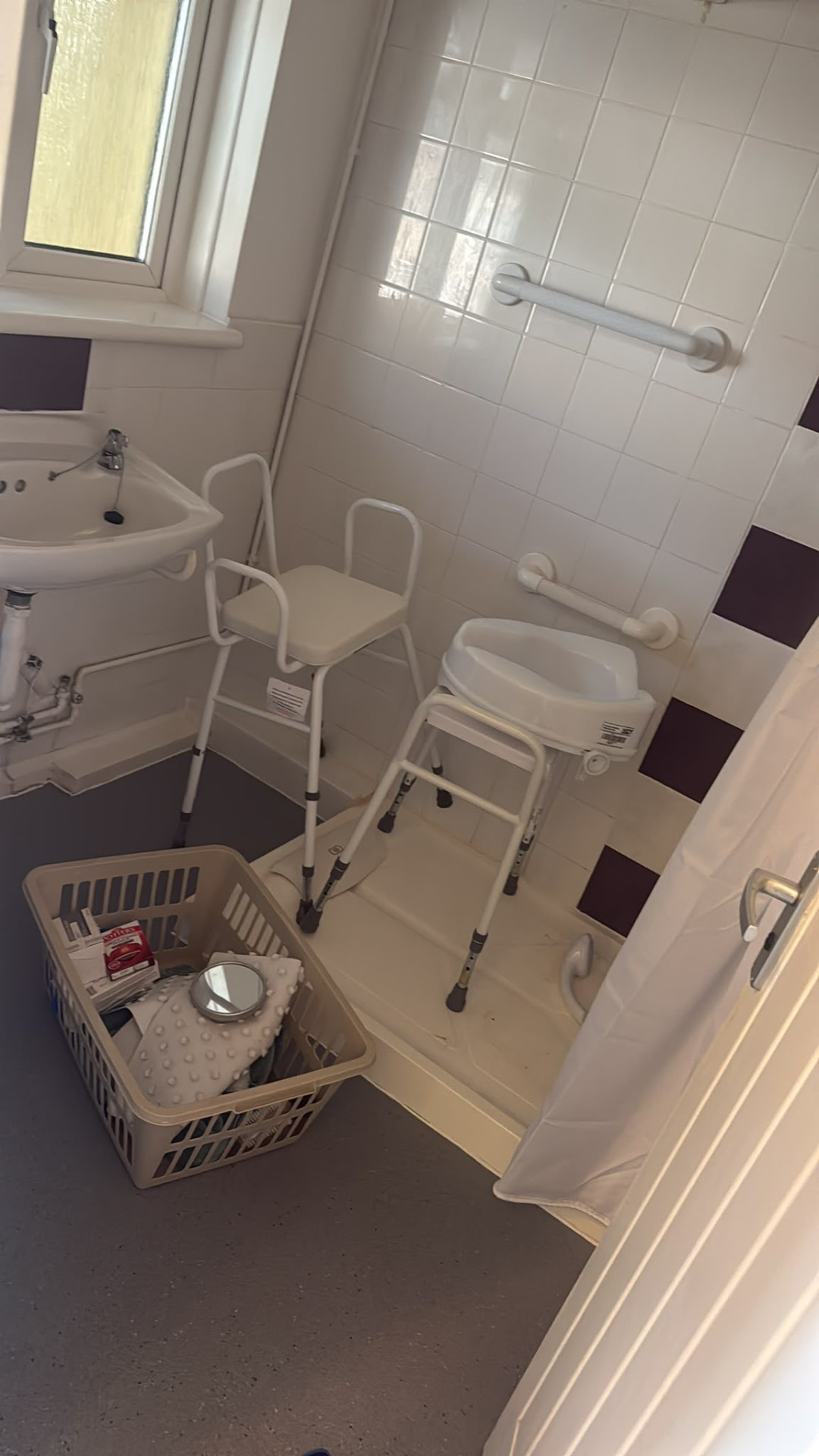 Bathroom with household items before a house clearance in Wimborne, Dorset